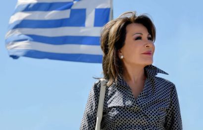 Η πρόεδρος της Οργανωτικής Επιτροπής «ΑΘΗΝΑ 2004» Γιάννα Αγγελοπούλου